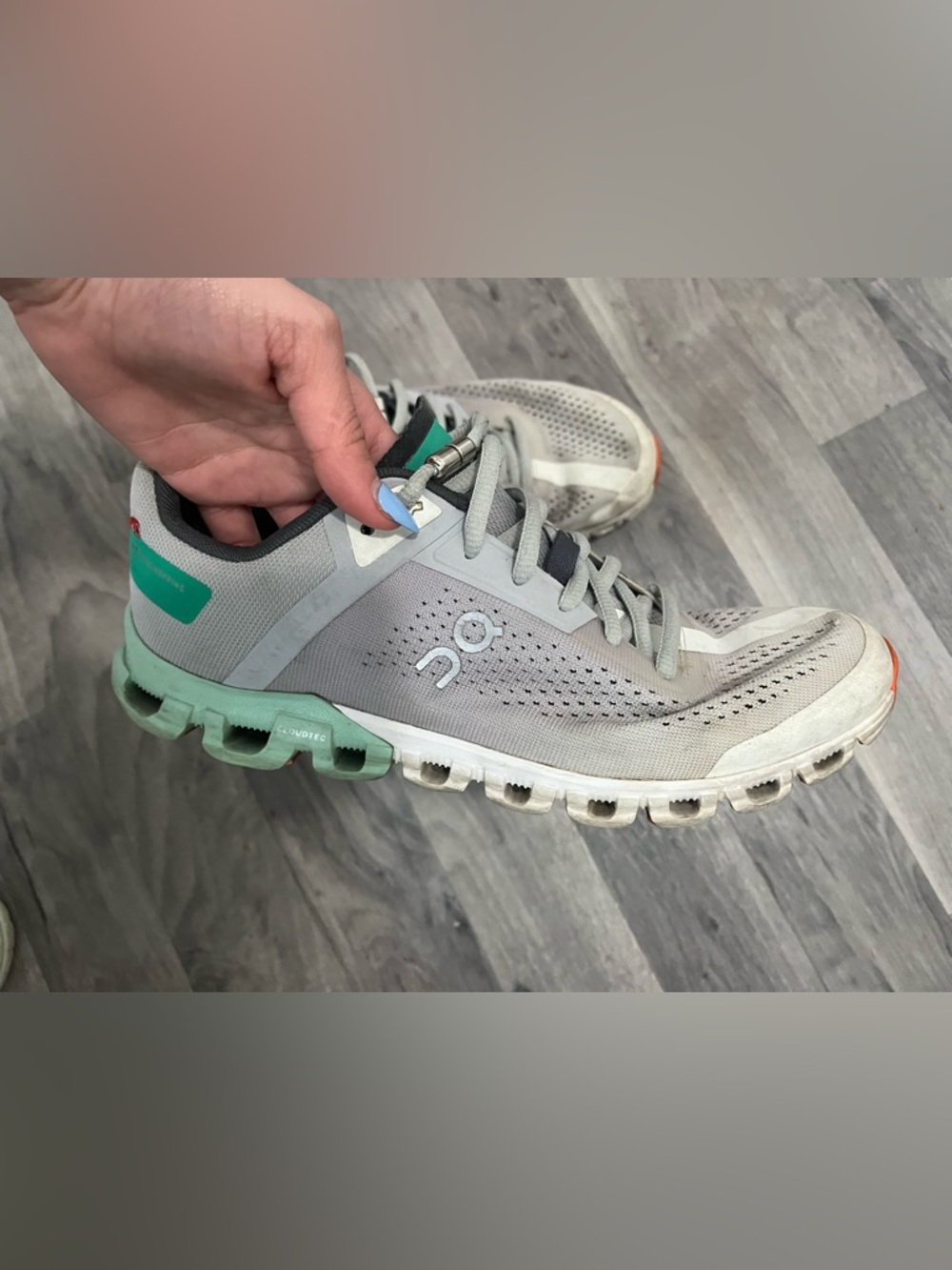 On Women's Cloudswift Light Gray Mint Running Shoes